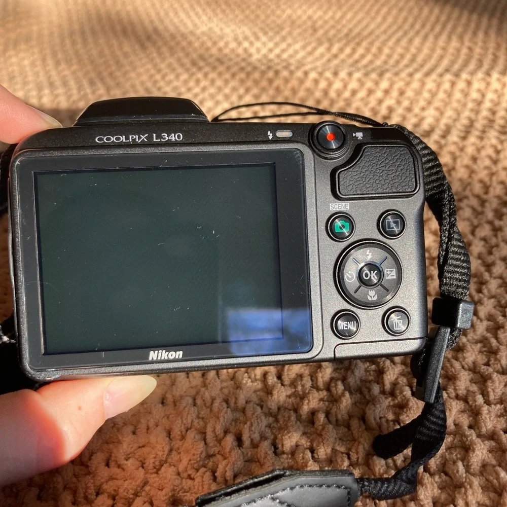 Nikon CoolPix L340 28x Wide Optical Zoom Camera
